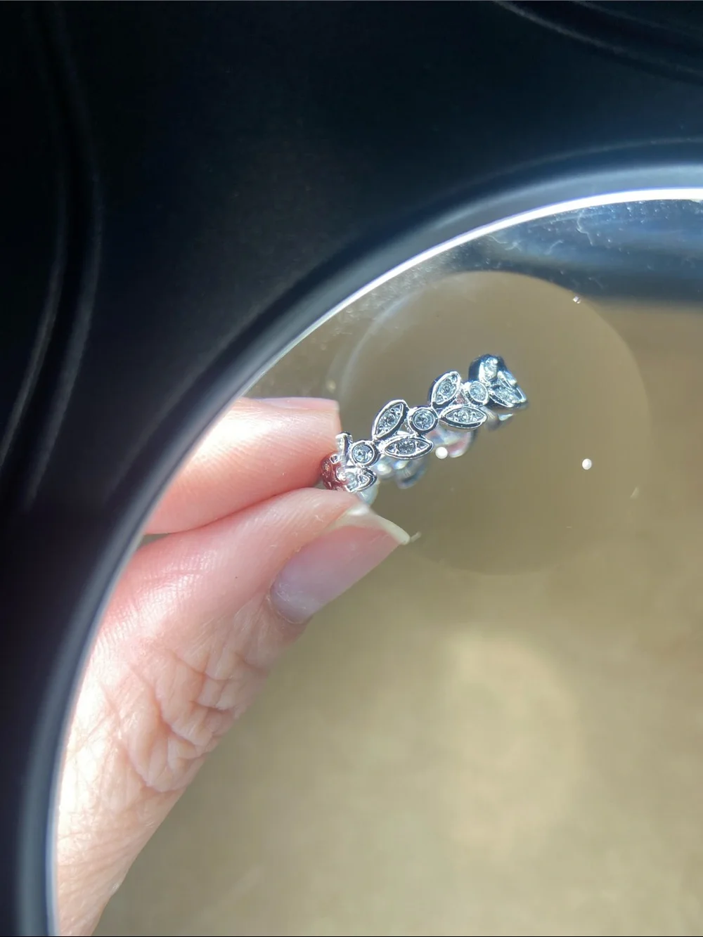 Sterling Silver Leaf Halo Band with Cubic Zirconias - Size 8